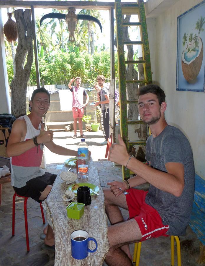 Gipsy Backpackers Hostel Gili Trawangan Exterior foto