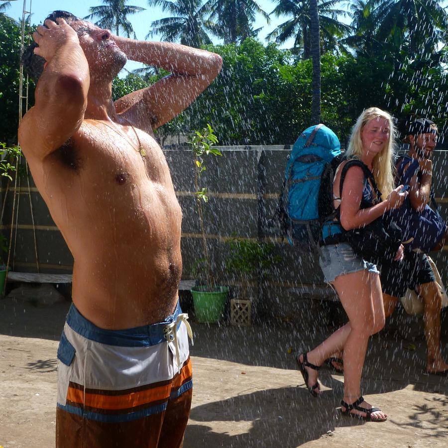 Gipsy Backpackers Hostel Gili Trawangan Exterior foto