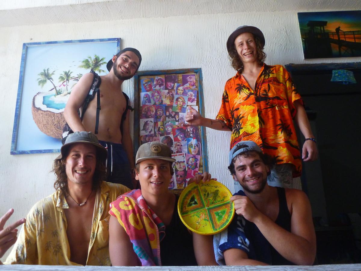 Gipsy Backpackers Hostel Gili Trawangan Exterior foto